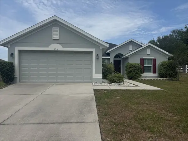 906 CHESTNUT DR, Fruitland Park, FL 34731