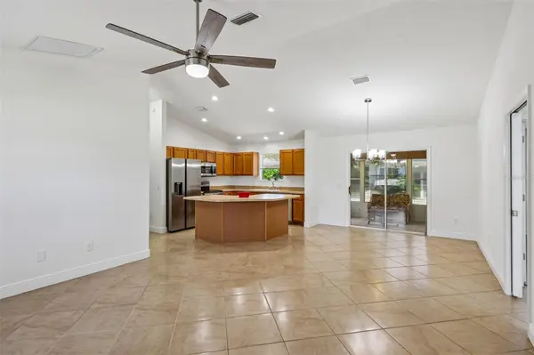1000 KENOVA AVE, The Villages, FL 32162