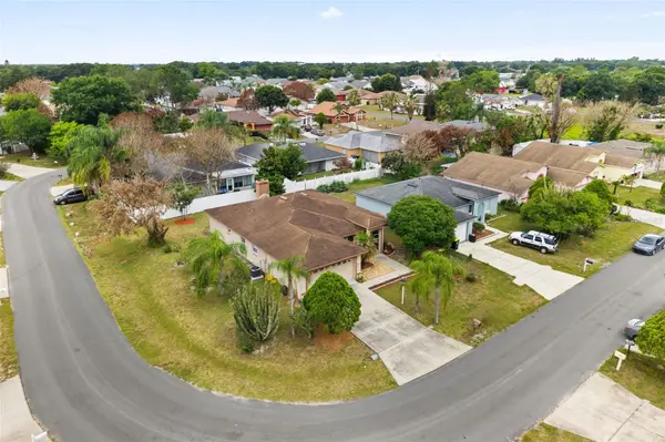 329 LAKE DAISY LOOP, Winter Haven, FL 33884