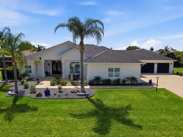 858 PINCKNEY LN, The Villages, FL 32162