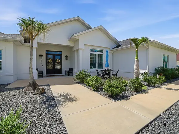 858 PINCKNEY LN, The Villages, FL 32162