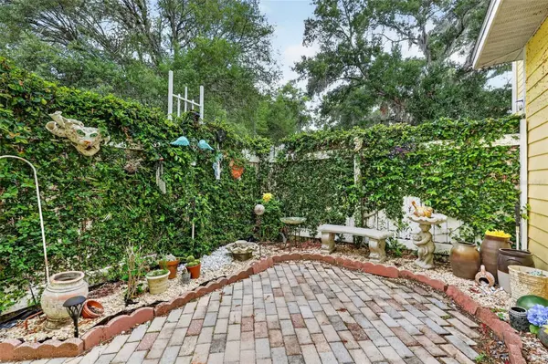 493 MALAUKA LOOP, Ocklawaha, FL 32179