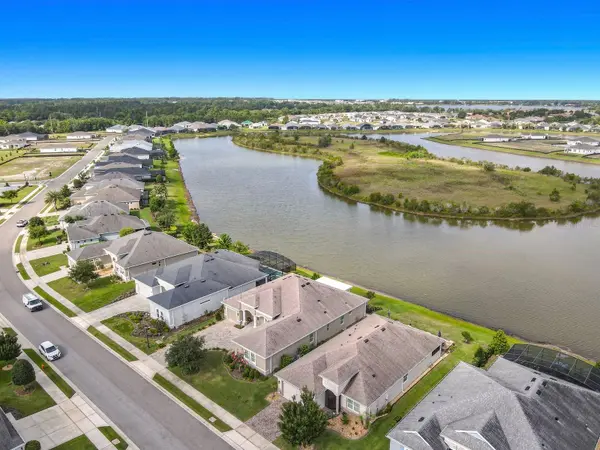 8461 BRIDGEPORT BAY CIR, Mount Dora, FL 32757
