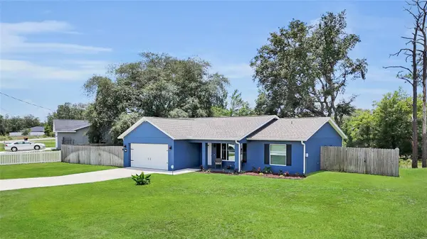 20 MALAUKA CIR, Ocklawaha, FL 32179