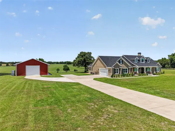 5496 NANTAHALA LN, Lady Lake, FL 32159