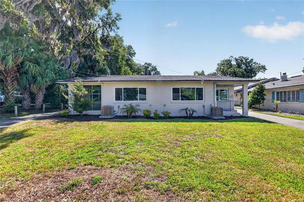 1012 N BAKER ST, Mount Dora, FL 32757