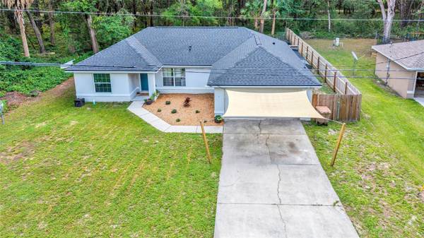 9 SEQUOIA LOOP LN, Ocklawaha, FL 32179