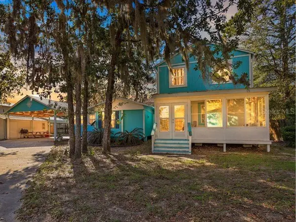 112 8TH ST NE, Steinhatchee, FL 32359