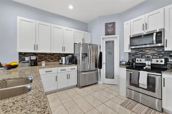 1028 GREEN GATE BLVD, Groveland, FL 34736