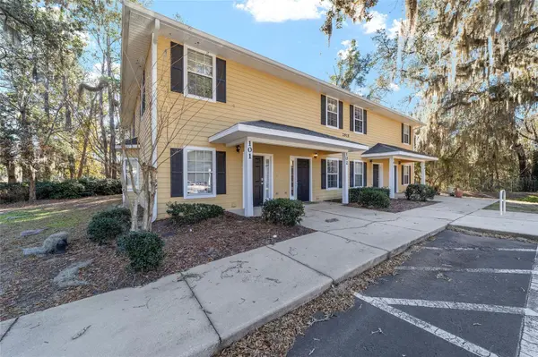 2915 SW 35TH PL #102, Gainesville, FL 32608