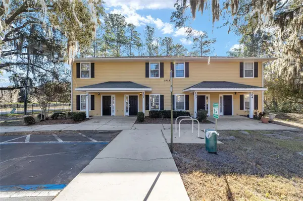 2915 SW 35TH PL #102, Gainesville, FL 32608