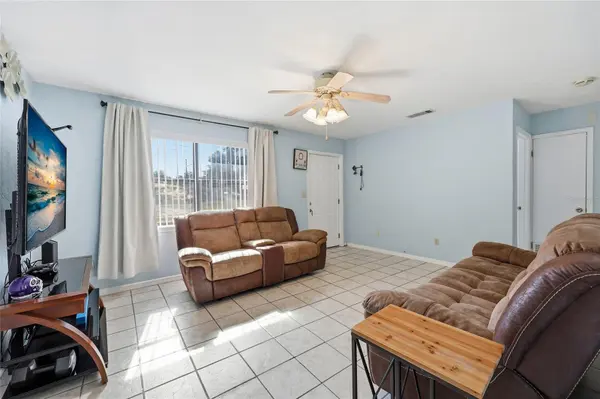 4916 SW 57TH DR, Gainesville, FL 32608