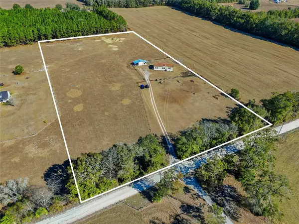 2400 NW 5TH ST, Bell, FL 32619