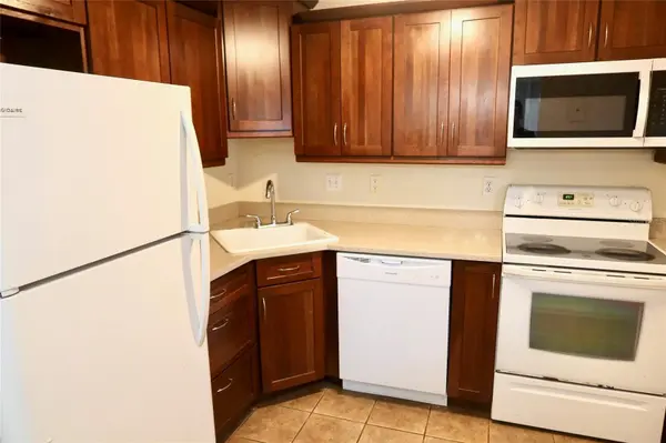 2704 NW 1ST AVE, Gainesville, FL 32607