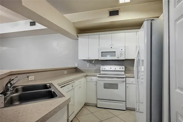 4945 NW 1ST PL, Gainesville, FL 32607