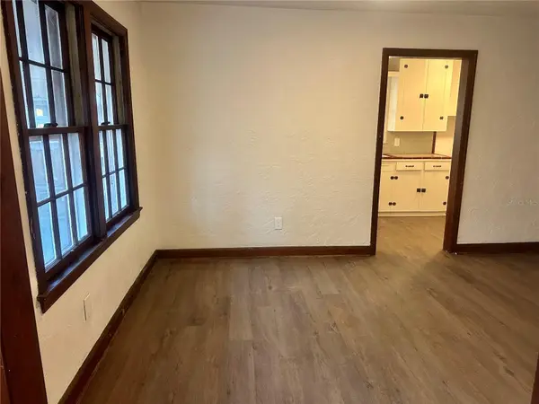 228 NW 4TH AVE, Gainesville, FL 32601