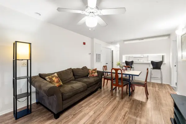 4000 SW 23RD ST #4-303, Gainesville, FL 32608