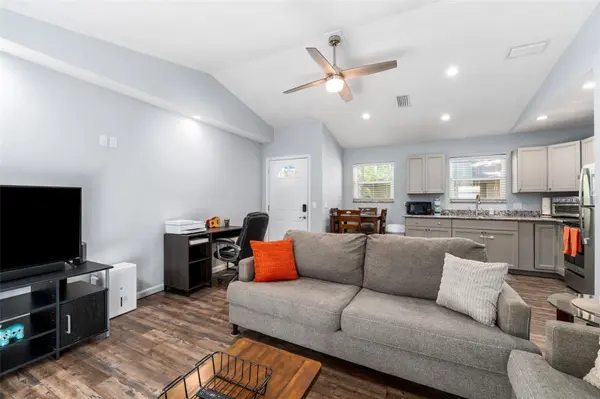2256 W UNIVERSITY AVE, Gainesville, FL 32603