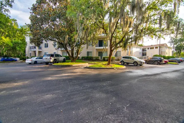 3921 SW 34TH ST #216, Gainesville, FL 32608