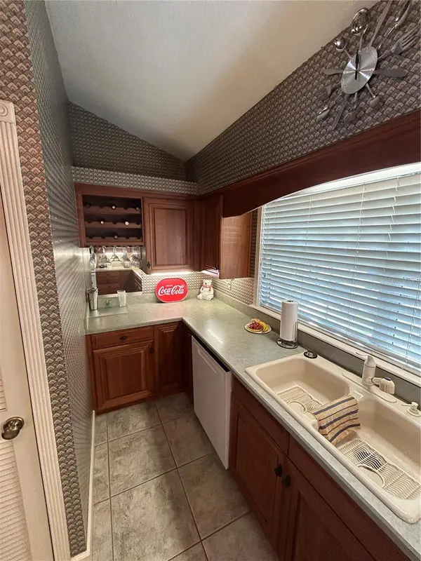 11001 SE SUNSET HARBOR RD #A04, Summerfield, FL 34491
