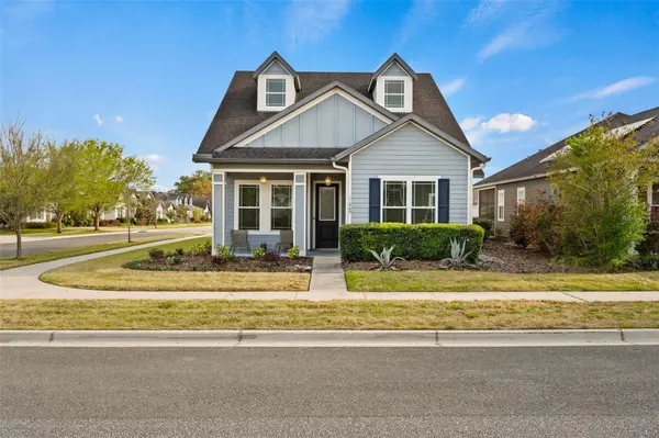 11869 SW 28TH AVE, Gainesville, FL 32608