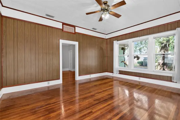 630 NE 6TH AVE, Gainesville, FL 32601