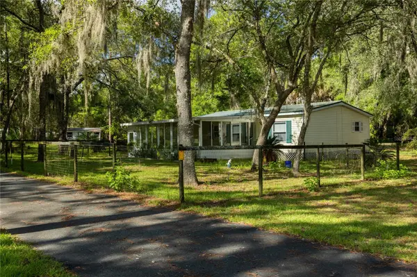 14890 SE 20TH ST, Morriston, FL 32668