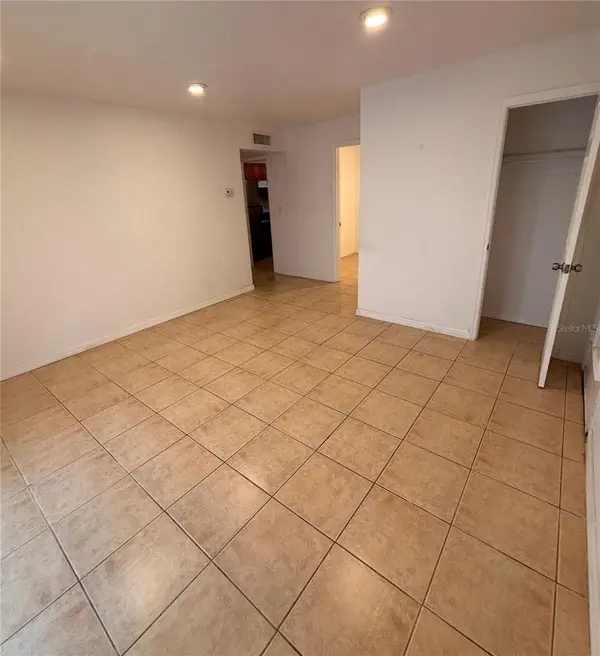 6519 W NEWBERRY RD #604, Gainesville, FL 32605