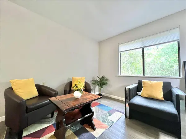81 SE 16TH AVE #D101, Gainesville, FL 32601