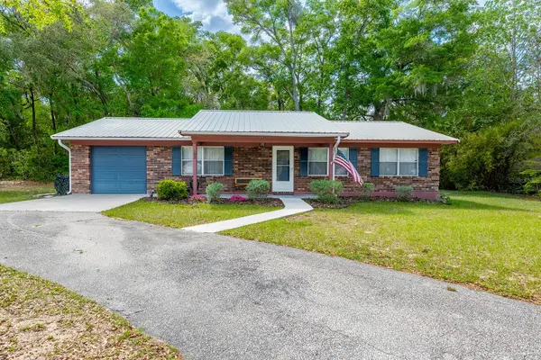 102 SWANS NEST CIR, Melrose, FL 32666