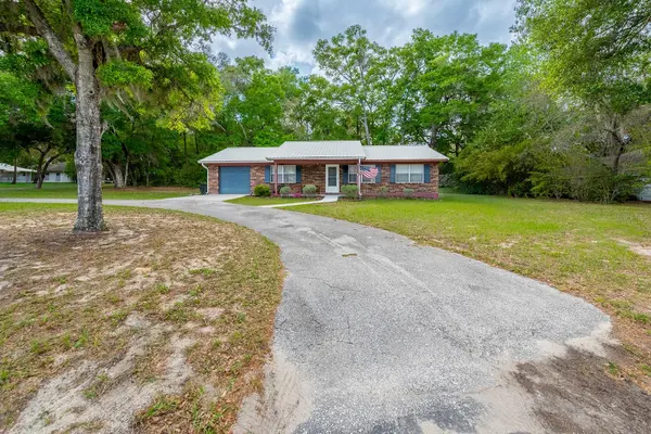 102 SWANS NEST CIR, Melrose, FL 32666
