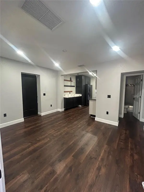 1111 SE 6TH AVE, Gainesville, FL 32601