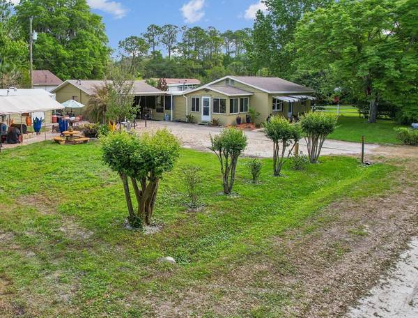 110 SHAFFER AVE, Crescent City, FL 32112
