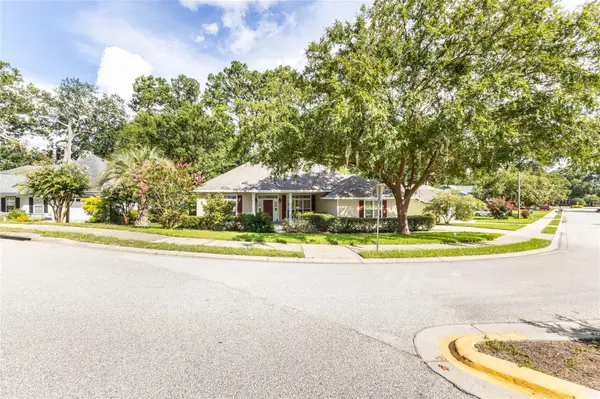 2429 NW 93RD ST, Gainesville, FL 32606
