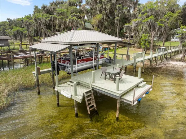 8026 NE 221ST ST, Melrose, FL 32666
