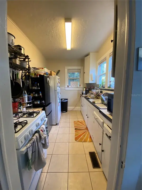1102 NW 3RD AVE, Gainesville, FL 32601