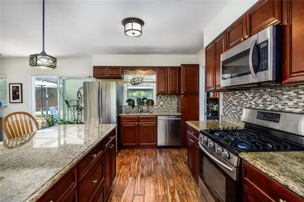 5016 NW 36TH ST, Gainesville, FL 32605