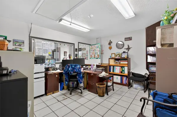 951 E HATHAWAY AVE, Bronson, FL 32621