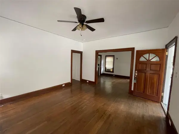 2635 W UNIVERSITY AVE, Gainesville, FL 32607