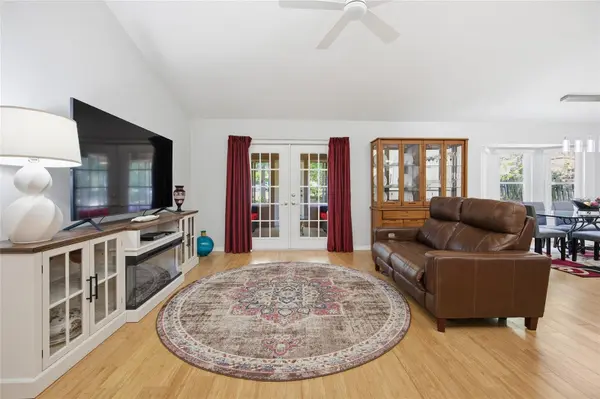 1106 NW 101ST DR, Gainesville, FL 32606