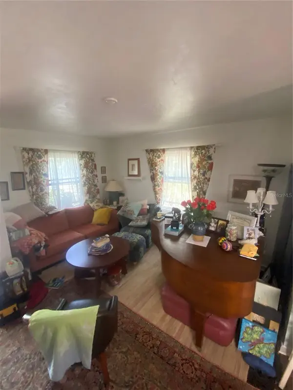 1231 NE 9TH ST W, Gainesville, FL 32601