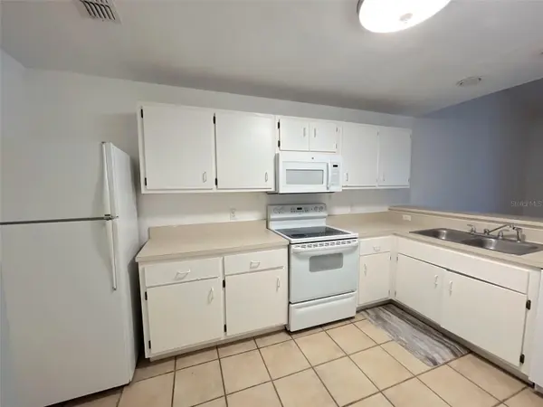 4700 SW ARCHER RD #D30, Gainesville, FL 32608