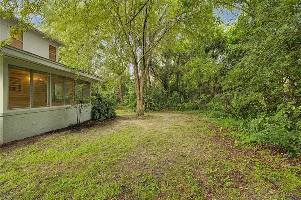 2721 SW 3RD PL, Gainesville, FL 32607