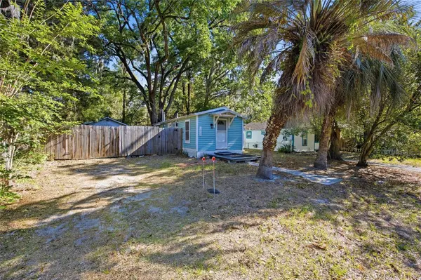 1032 NW 40TH AVE, Gainesville, FL 32609