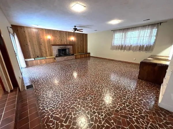 106 SW 38TH ST, Gainesville, FL 32607