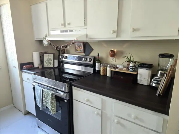 6519 W NEWBERRY RD #204, Gainesville, FL 32605