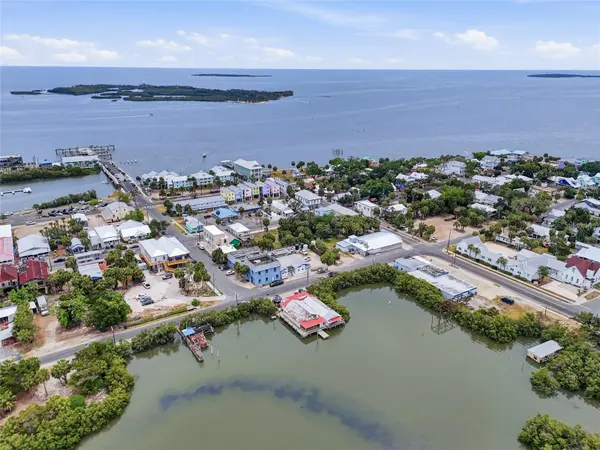 505 3RD ST, Cedar Key, FL 32625