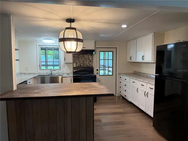 8732 CR 647 S, Bushnell, FL 33513