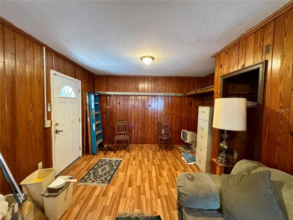 1215 NW 12TH AVE, Gainesville, FL 32601