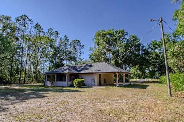 4002 SW COUNTY ROAD 18, Fort White, FL 32038